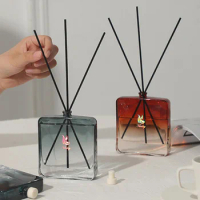 100ml Glass Aroma Fragrance Reed Diffuser with Sticks, Natural Fireless Scent Diffuser for Bathroom, Hotel Oil Diffuser Set