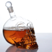 Creative Skull Head Decanter Crystal Bottle Vodka Wine Decanter Bottle Wine Glass Beer Glass Spirits