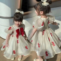 Gaun Organza Anak Perempuan Putih Krem Bordir Bunga Merah Pita Besar di Dada Lengan Balon Motif Bung