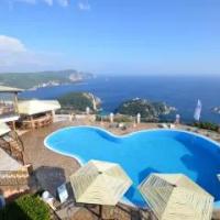 住宿 Golden Fox Studios and Suites Lákones