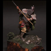 1/18 Scale Unpainted Resin Figure Scandinavian warrior GK figure