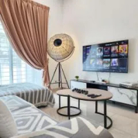 住宿 Rawang Home near Aeon 15 Pax WIFI Game Smart TV 萬撓