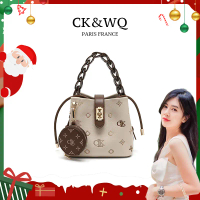 Túi xách hình xô họa tiết monogram four.faye màu be và nâu, quai xích + móc khóa túi tròn nhỏ. Túi x