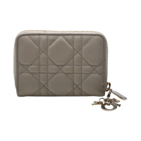 【Dior 迪奧】經典Lady Dior Voyageur系列小羊皮Dior字母拉鍊零錢包(淺灰色S0985ONMJ_M116-CLOUD-GREY)