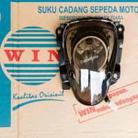 LAMPU STOP ASSY SMOKE SCOOPY CARBU ( WIN )