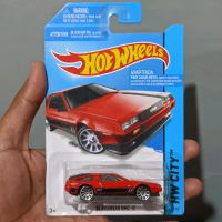 mainan diecast hotwheels hot wheels hw delorean dmc-12 merah hitam Boys Gift Set