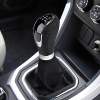 Knob Persneling Gear Shift Tuas Mobil Manual Lapis Kulit Bahan Dasar Aluminium 5 Speed