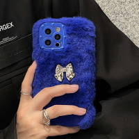 蘋果13promax手機殼新款克萊因藍iphone13創意蝴蝶結毛絨絨冬季13pro保暖防摔保護套