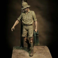 1/35 Scale Unpainted Italian soldier(not include base) Resin Figure Garage Kit 1 Figures