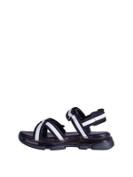 รองเท้าแตะแพลตฟอร์มผู้หญิง WYNN สีดำ