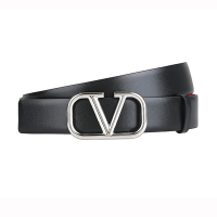 VALENTINO Vlogo簍空銀V LOGO小牛皮男士扣式雙面皮帶(窄版/黑x紅)