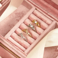 Bowie Ring แหวนประดับรูปโบว์