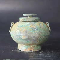 Collection of old Chinese bronzes, retro Han Dynasty, utensils, binaural, small jars, small ornaments