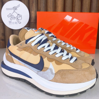 《猴你鞋》Sacai x Nike Vaporwaffle 聯名 奶茶色 卡其色 解構 男女鞋 DD1875-200