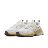 【NIKE 耐吉】運動鞋 慢跑鞋 休閒鞋 防水鞋 女鞋 W NIKE V2K RUN GTX 白金黃 Y2K GORE-TEX(FZ2622100)