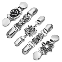 1pc Carved Flower Cardigan Clip Clasps Pins Sweater Shawl Clips Keeper Collar Duck-mouth Clips Holder Button Garters Accessories