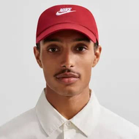 NIKE Unisex Sportswear Club Unstructured Futura Wash Cap Topi [FB5368-613] M/L Team Crimson/White