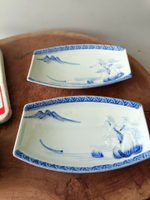 日本回流瓷器古董昭和早期青花浮雕山水盤皿，畫工發色漂亮。意境