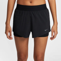 【NIKE 耐吉】短褲 女 雙層 中腰運動褲 AS W NK SWIFT DF MR 2N1 SHRT 黑 HJ5377-010