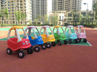 兒童助力車 淘氣堡學步車，室內兒童樂園玩具車，幼兒園滑行車