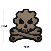 Embroidered Skull Cross Bone Patches Tactical Patch Motorcycle Biker Racing Badges Morale Hook Back for Cloth Jacket