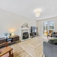 住宿 Leicester 4BR, Sleeps 9, Fast WiFi & Smart TV, M1 & M69, Garden, Long Stays Welcome 萊斯特