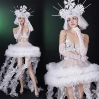 Christmas Party Festival Outfit Rhinestones Bra White Fluffy Skirt Women Gogo Dance Costume Bar Nightclub Ds Stage Wear XS7306