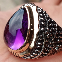 Batu Kecubung Ungu warna pekat - Amethyst Quartz. bukan tapak jalak