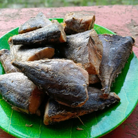 Ikan Asin Tongkol Potong - Makanan Khas Indonesia yang Lezat dan Mudah