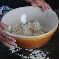 老式陶瓷和面盆大號加厚瓦盆發面盆廚房和面發面陶瓷盆家用面盆包