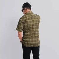 DGM Kemeja Pria Kotak Yarndyed Pendek Kotak Putih List Biru Kuning 048 3014 YARNDYED L