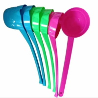 Gayung Es Buah Plastik / Gayung Mandi Gagang Panjang Besar