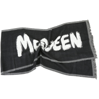 Alexander McQueen 流蘇邊塗鴉字母針織黑白色羊毛披肩 圍巾