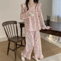 Kroea Style Women's Pajama Set Long Sleeve Sweet Strawberry Print Ladies Sleepwear 2 Pcs Square Collar Pijama Suit for Female