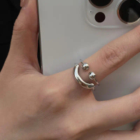 【YY Barang akan dikirim dalam 24 jam】Cincin Logam Senyum Wanita Cincin Jari Telunjuk Serbaguna  Atas