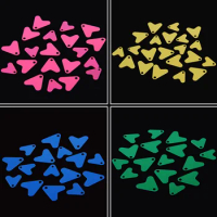 300pcs DIY Plastic Flake Fishing Accessories Heart Shape ABS Plastic Sheet Yellow/Blue/Green/Pink Flake for DIY Fishing Lure