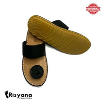 Sandal Tarumpah Pria Model Jamur Nonslip Tebal Kulit Asli Warna Hitam Coklat Putih Ukuran 39-42 42 H