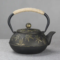 900ml Maple Leaf Iron Pot for Boiling Water and Making Tea Handmade Cast Iron Pot for Household Health Tea Pot Water Pot