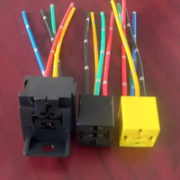 Socket Rumah Relay 4kaki Fitting Relay Klakson Lampu 4 Kaki STANDAR