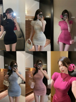 褶皺緊身短袖T恤連衣裙女夏季黑色包臀裙收腰裙子辣妹顯身材短裙