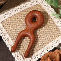 【紓壓放鬆】金絲檀木鼻子按摩器(按摩梳 刮鼻器 青蛙按摩器 刮痧棒 眼部按摩 臉部按摩 SPA 舒緩疲勞)