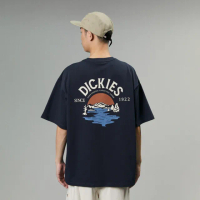【Dickies】男女款深海軍藍重磅棉背面日出印花戶外短袖T恤｜DK013085CG7