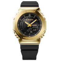 【CASIO 卡西歐】G-SHOCK 時尚經典八角形農家橡樹金屬錶殼雙顯錶-黑金(GM-S2100GB-1A 情侶錶)