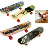 1PCS Hot Selling Simulation Cute Mini Finger Board Fingerboard Skate Boarding Toys Children Gift Random Styles