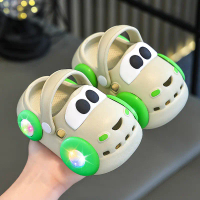Children's slip-on shoes for summer, suitable for babies aged 1-3 years old. Both boys and girls are