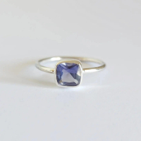 Satra Ring (Cincin Perak Batu Iolite)