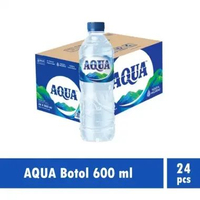AQUA Air Mineral DUS 330ml 600ml 1500ml Gelas 200ml CUBE 220ml (1 Dus) Botol 600ml