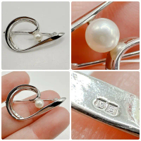 เข็มกลัดเงินแท้ แต่งมุกแท้อะโกย่า แบรนด์ Mikimoto  งานมือสองญี่ปุ่น คลังสินค้า