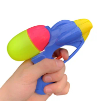 1pcs Fashion Toy Water Guns For Kids Creative Outdoor Summer Swim Toy Cute Mini Rainbow Water Fun Toys Guns