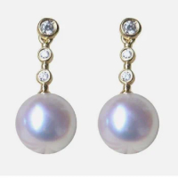 Gorgeous AAAA Natural 10-11mm Akoya White Round Pearl Earrings 18k Gold